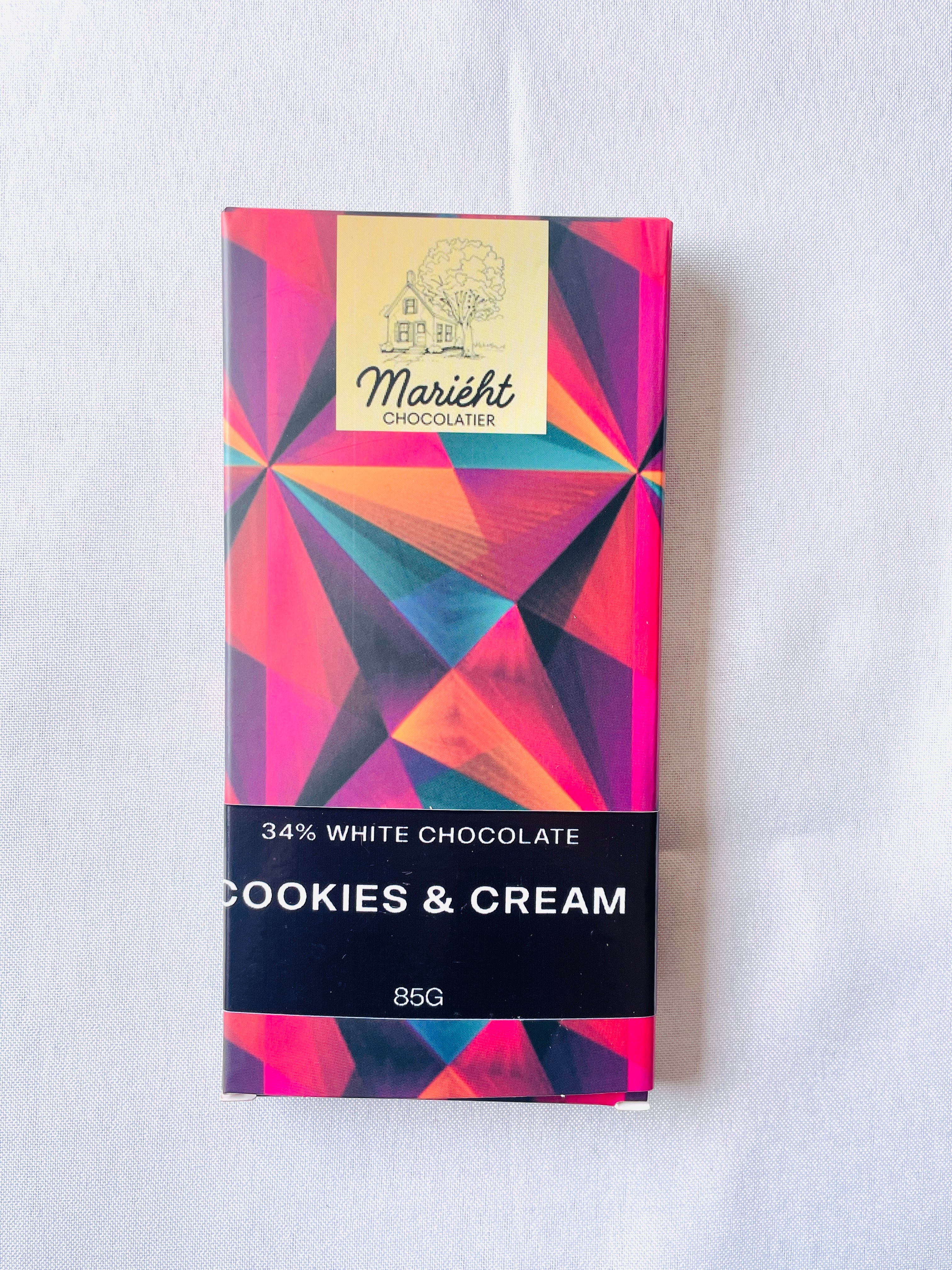 Cookies & Cream Chocolate Bar